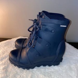 Sorel Joan of Arc Wedge Rain boot Size 8